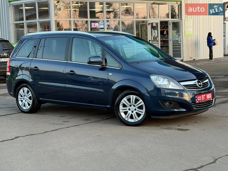 Минивэн Opel Zafira 2011 в Лубнах