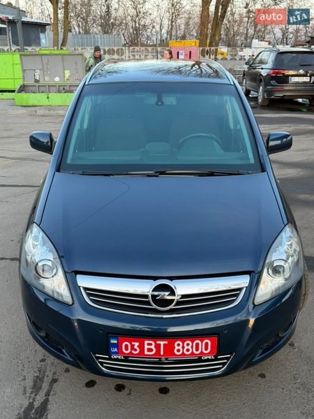 Минивэн Opel Zafira 2011 в Лубнах