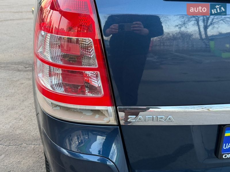 Минивэн Opel Zafira 2011 в Лубнах