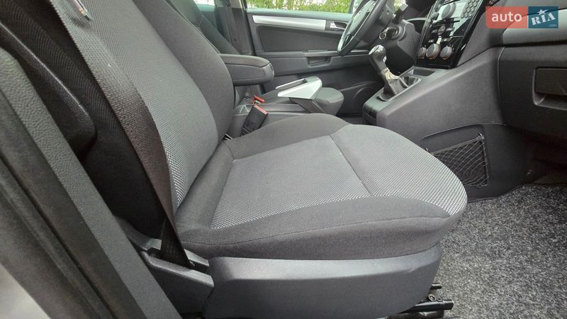 Минивэн Opel Zafira 2010 в Трускавце