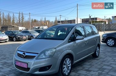 Минивэн Opel Zafira 2009 в Ровно