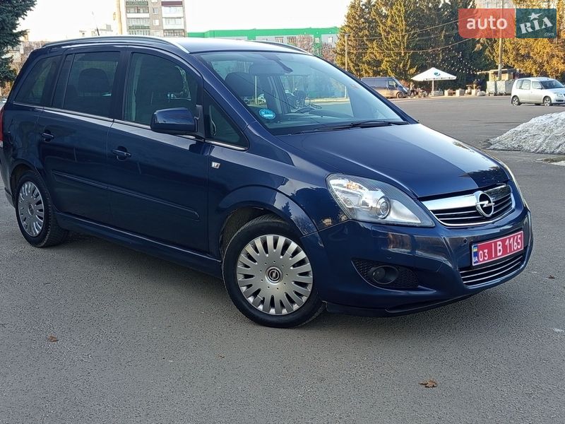 Минивэн Opel Zafira 2012 в Ровно