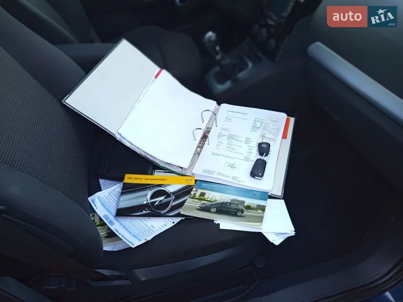 Минивэн Opel Zafira 2012 в Ровно документ