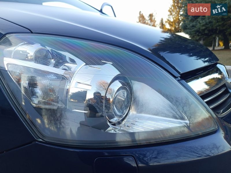 Минивэн Opel Zafira 2012 в Ровно