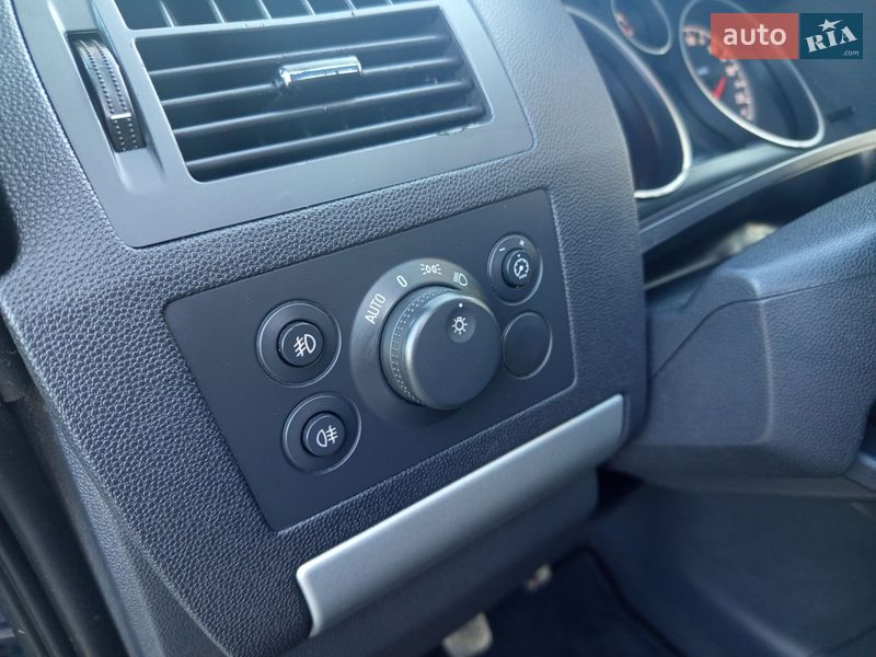 Минивэн Opel Zafira 2012 в Ровно