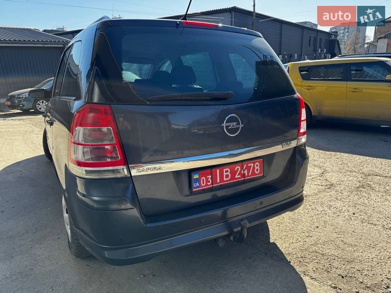 Минивэн Opel Zafira 2009 в Белой Церкви