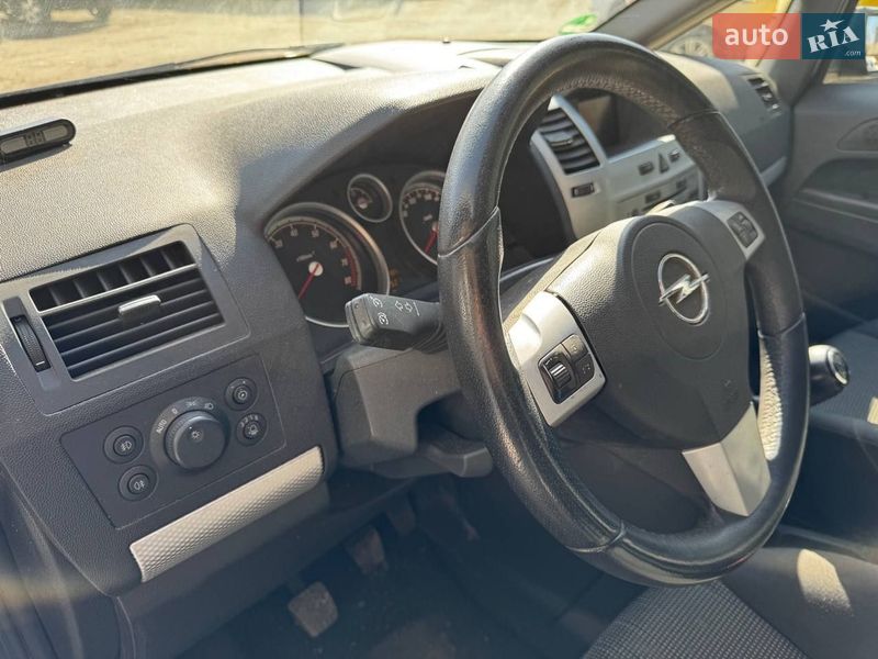 Минивэн Opel Zafira 2009 в Белой Церкви