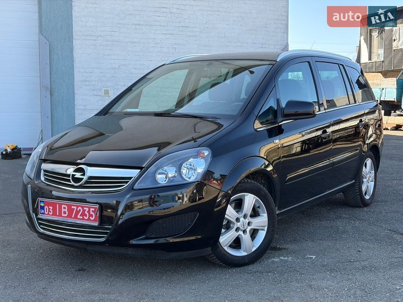 Opel Zafira 2011