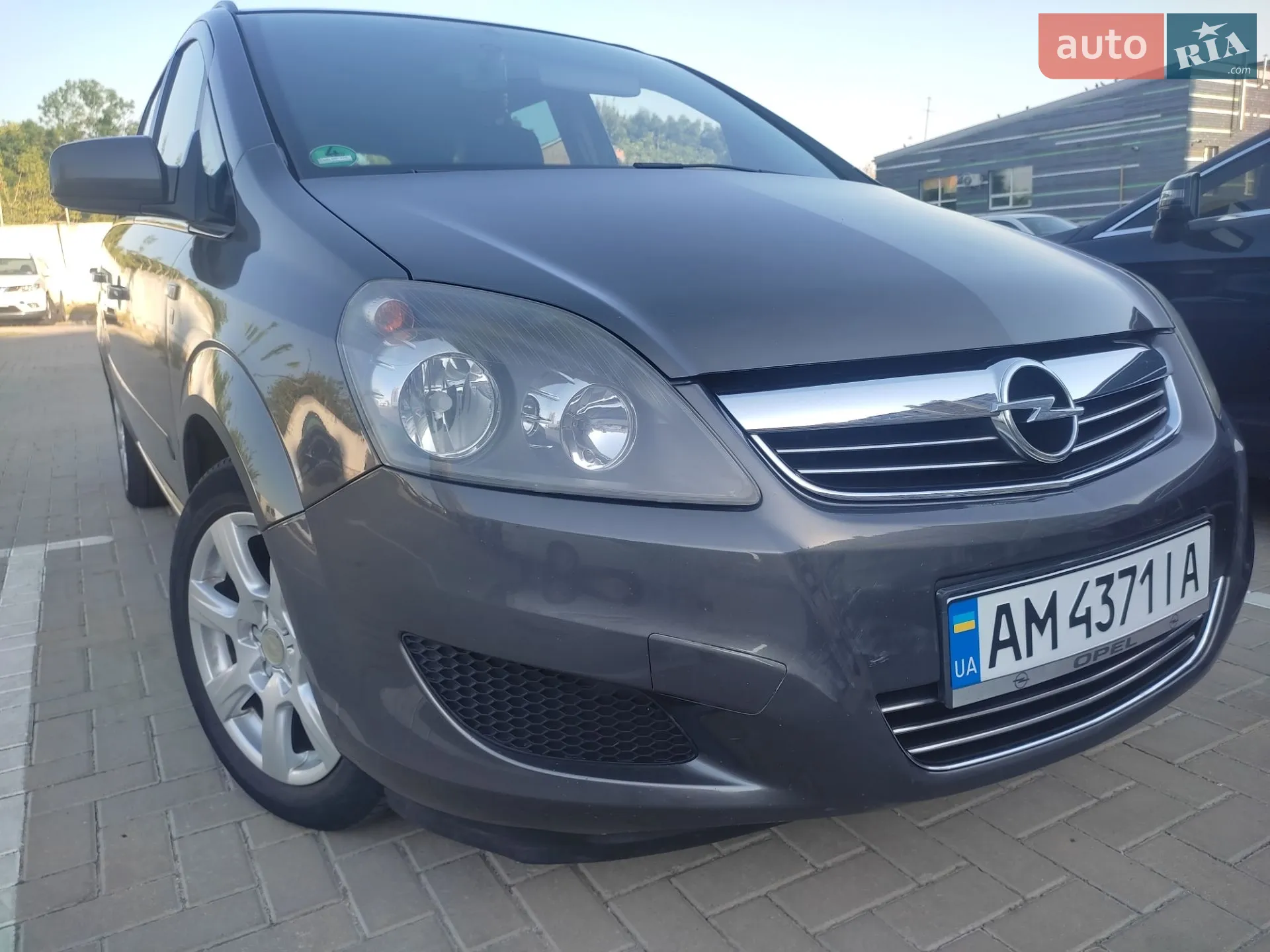 2010 Opel Zafira - мініатюра 2