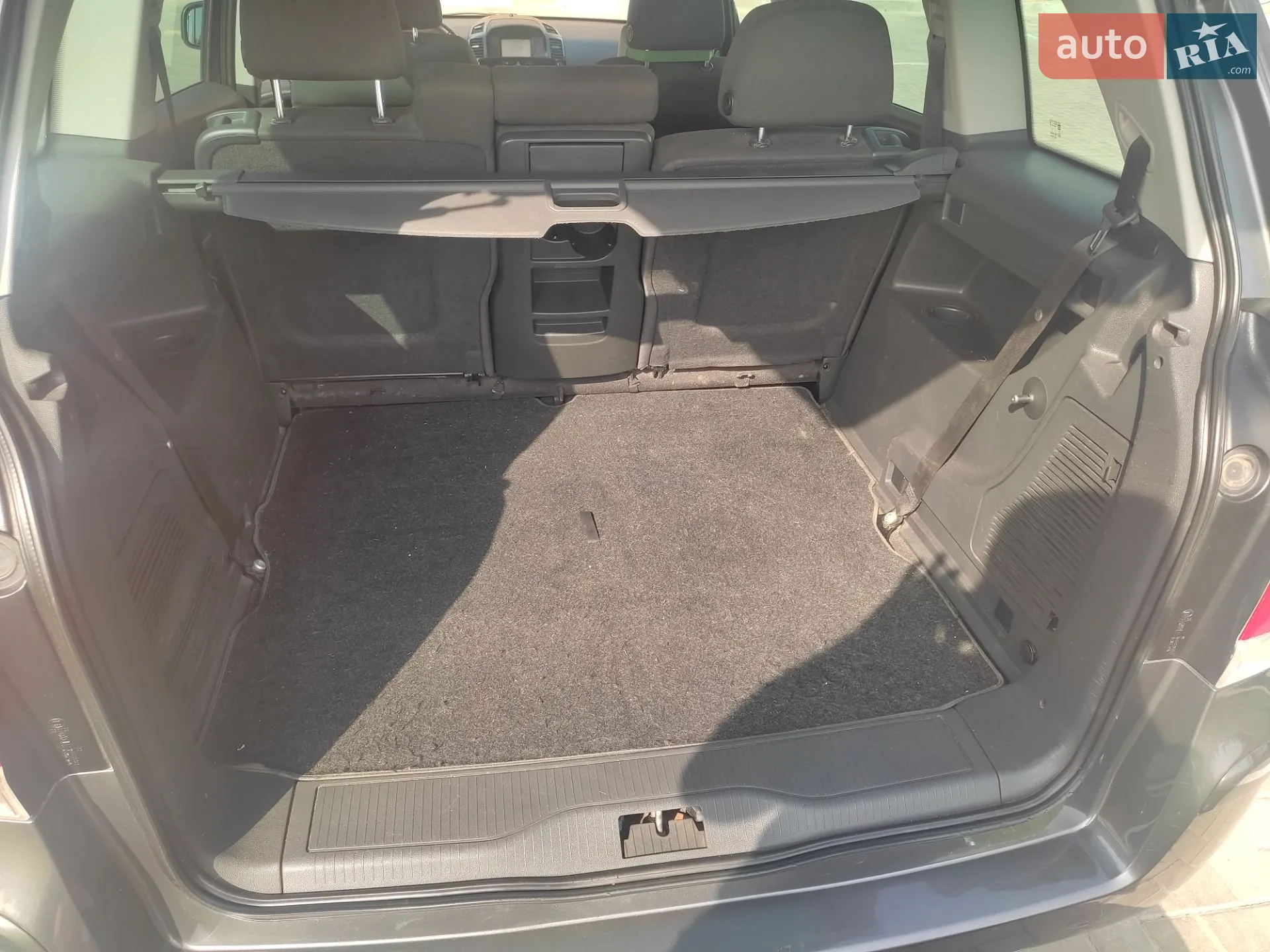 2010 Opel Zafira - мініатюра 11