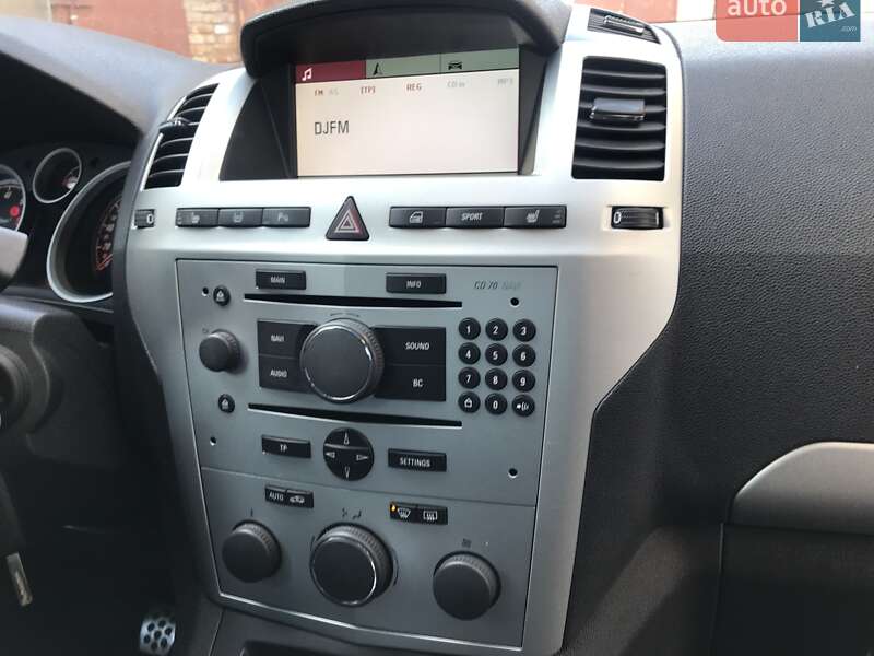 Минивэн Opel Zafira 2009 в Луцке