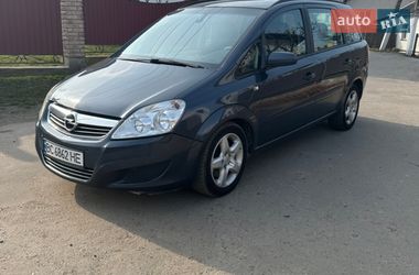 Минивэн Opel Zafira 2008 в Городке