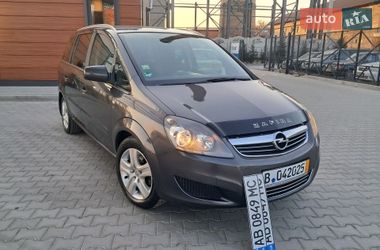 Минивэн Opel Zafira 2010 в Могилев-Подольске