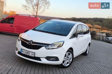 Минивэн Opel Zafira 2016 в Мукачево