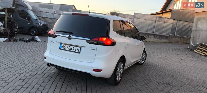 Минивэн Opel Zafira 2016 в Мукачево