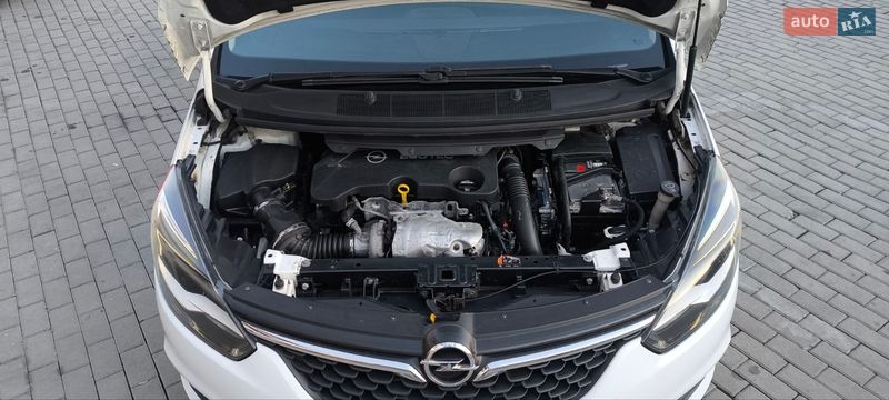 Минивэн Opel Zafira 2016 в Мукачево