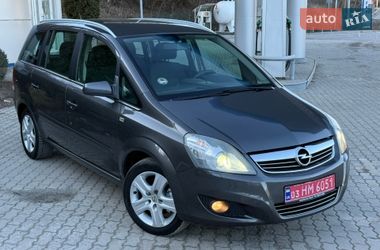 Минивэн Opel Zafira 2009 в Могилев-Подольске