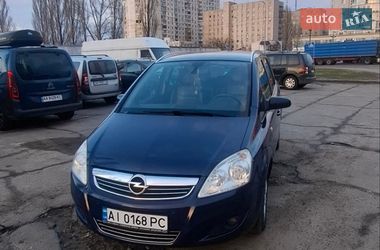 Мінівен Opel Zafira 2008 в Києві