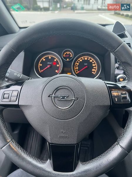 Мінівен Opel Zafira 2010 в Ізмаїлі