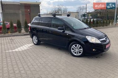Минивэн Opel Zafira 2008 в Виннице