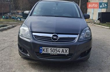 Минивэн Opel Zafira 2011 в Днепре