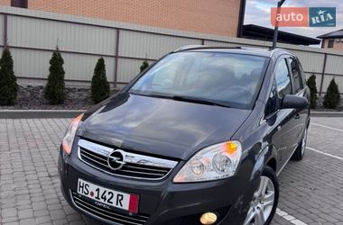 Минивэн Opel Zafira 2010 в Виннице