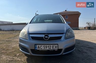 Минивэн Opel Zafira 2006 в Луцке