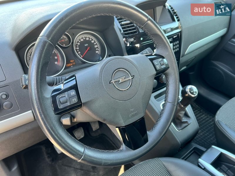 Минивэн Opel Zafira 2009 в Белой Церкви