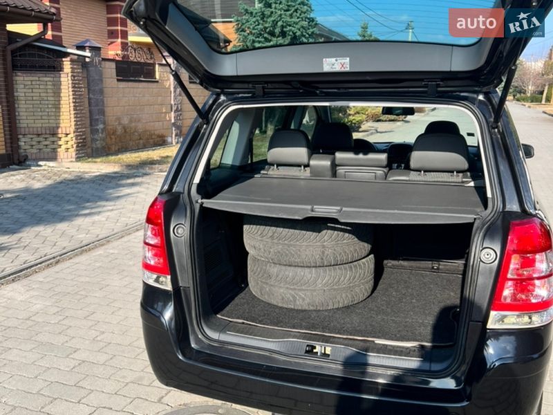 Минивэн Opel Zafira 2009 в Белой Церкви