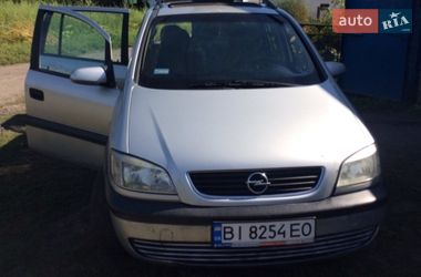 Мінівен Opel Zafira 2000 в Глобиному