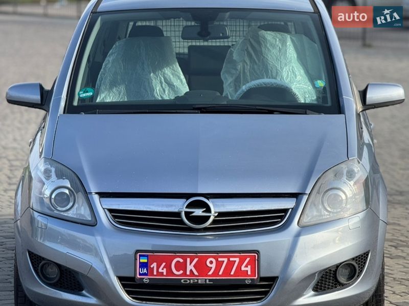 Минивэн Opel Zafira 2008 в Белой Церкви фото 2 Минивэн Opel Zafira 2008 в Белой Церкви
