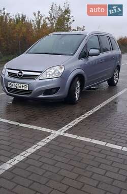 Мінівен Opel Zafira 2011 в Дубні