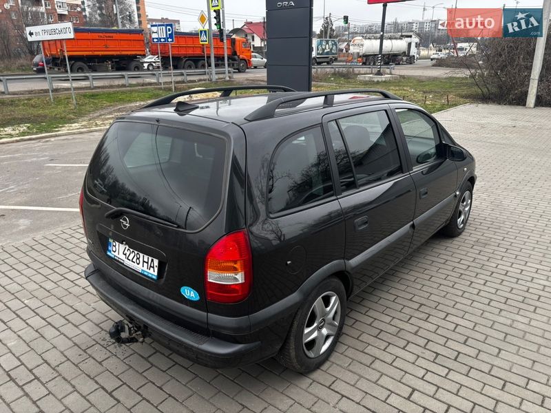 Минивэн Opel Zafira 2000 в Полтаве