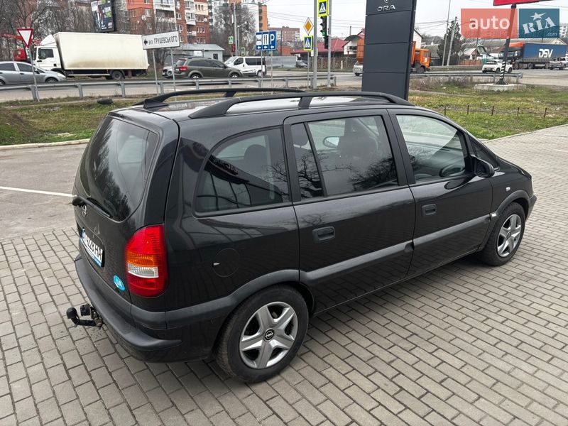 Минивэн Opel Zafira 2000 в Полтаве