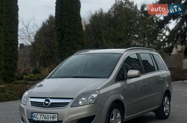 Минивэн Opel Zafira 2010 в Вишневце