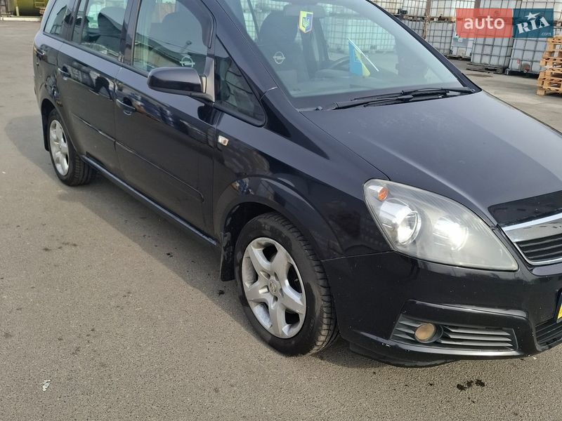Мінівен Opel Zafira 2007 в Києві