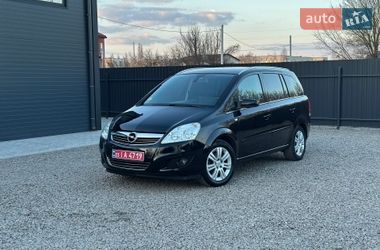 Минивэн Opel Zafira 2009 в Коростене