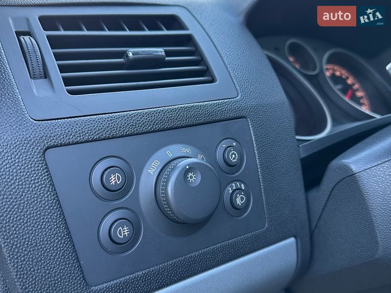 Минивэн Opel Zafira 2009 в Коростене фото 31 Минивэн Opel Zafira 2009 в Коростене