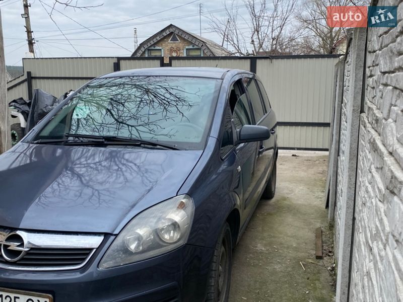 Минивэн Opel Zafira 2006 в Киеве фото 2 Минивэн Opel Zafira 2006 в Киеве