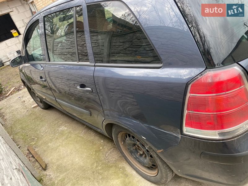 Минивэн Opel Zafira 2006 в Киеве фото 6 Минивэн Opel Zafira 2006 в Киеве
