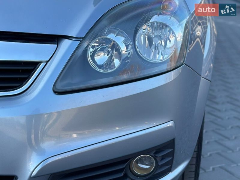 Минивэн Opel Zafira 2006 в Владимире
