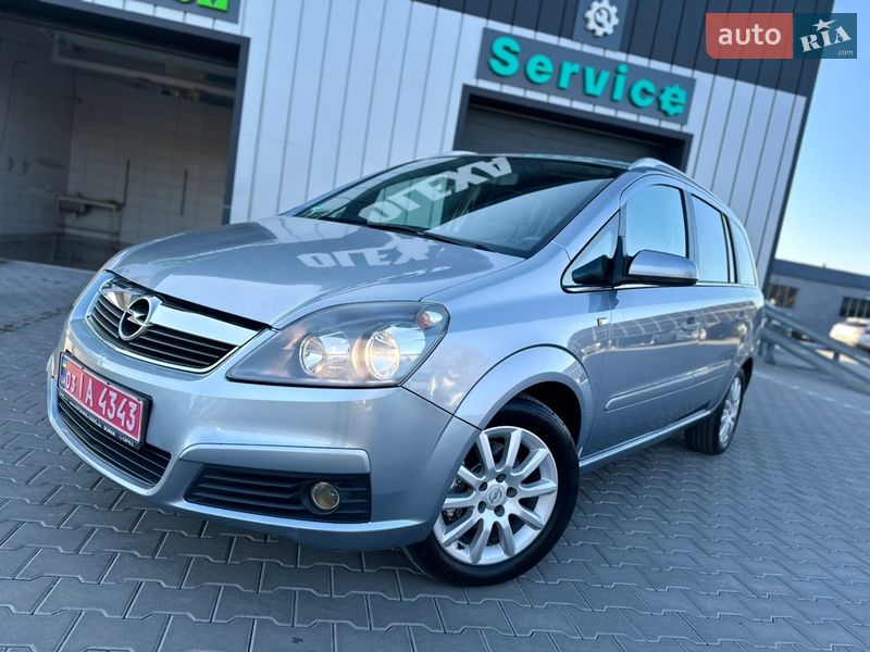 Минивэн Opel Zafira 2006 в Владимире