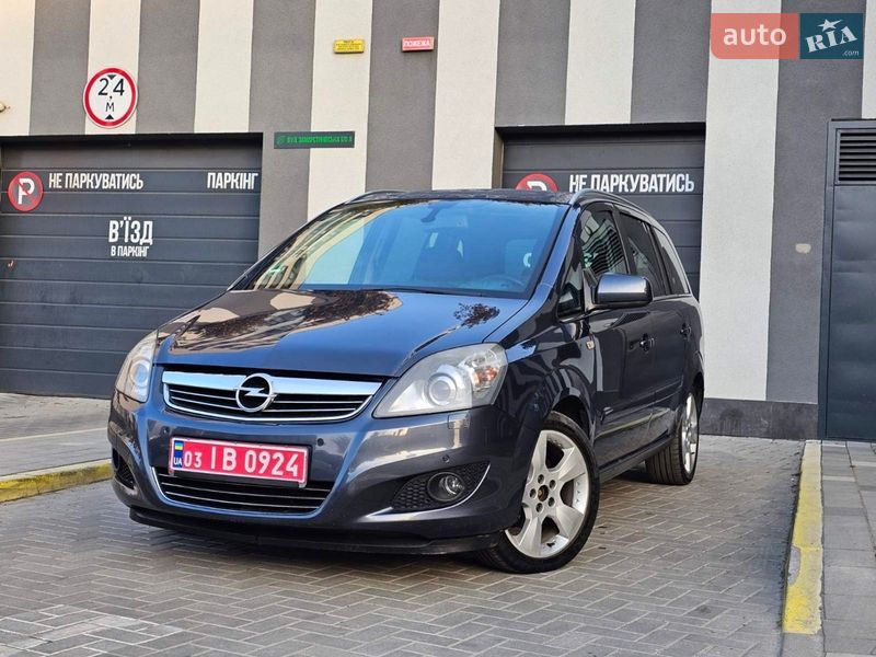 Opel Zafira 2011