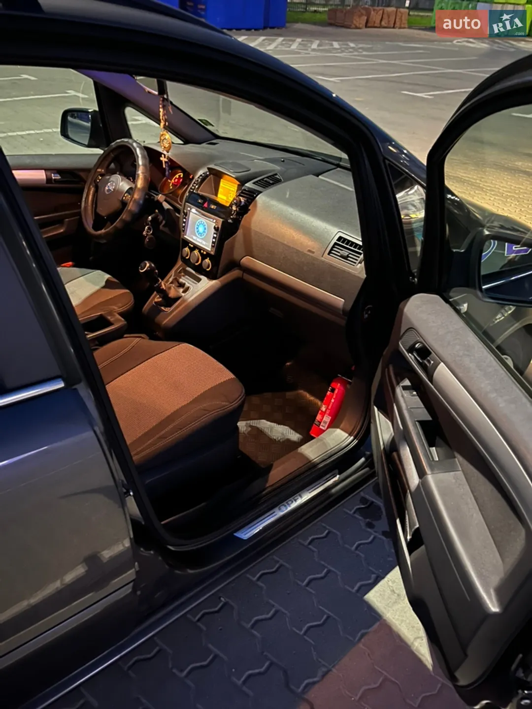 2010 Opel Zafira - мініатюра 2
