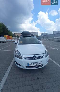 Минивэн Opel Zafira 2011 в Хмельнике