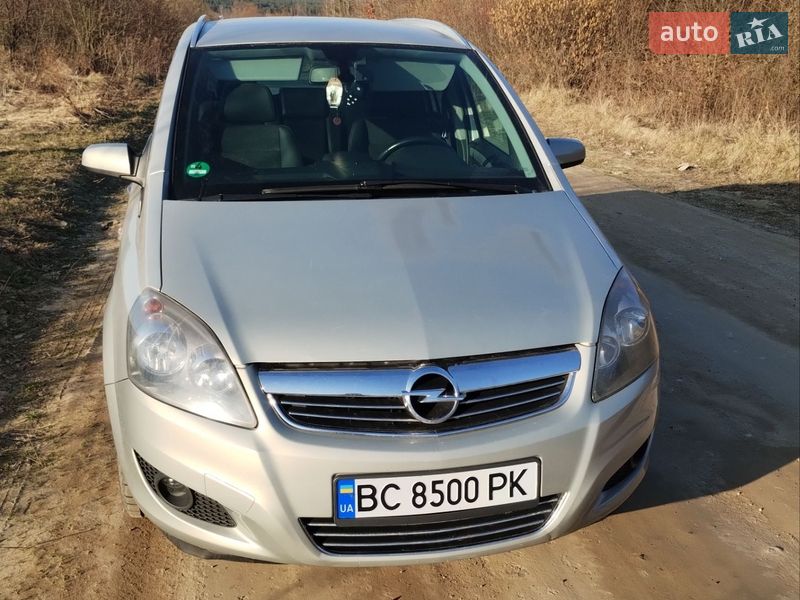 Opel Zafira 2009