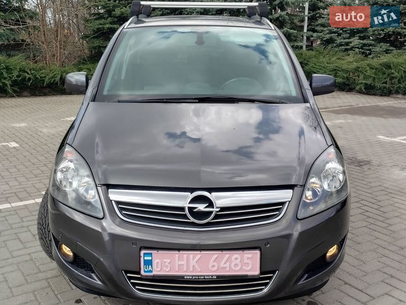 Мінівен Opel Zafira 2012 в Харкові