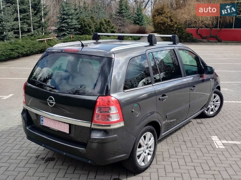 Мінівен Opel Zafira 2012 в Харкові