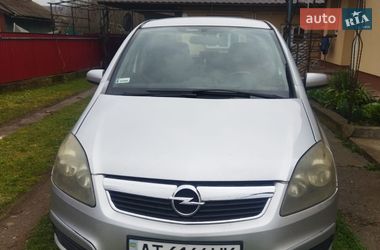 Минивэн Opel Zafira 2006 в Гвоздеце
