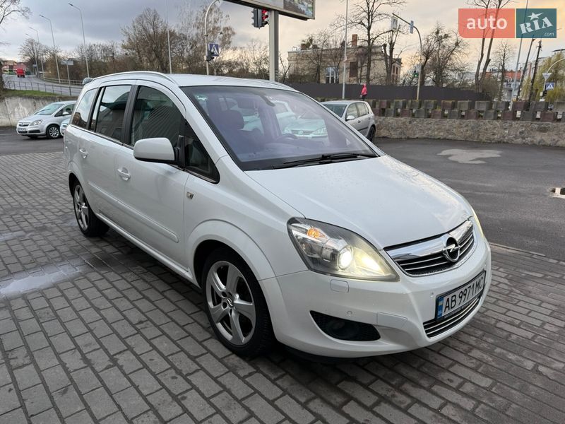 Opel Zafira 2010